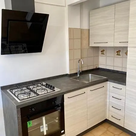 Apartament Trilocale Ampio E Luminoso